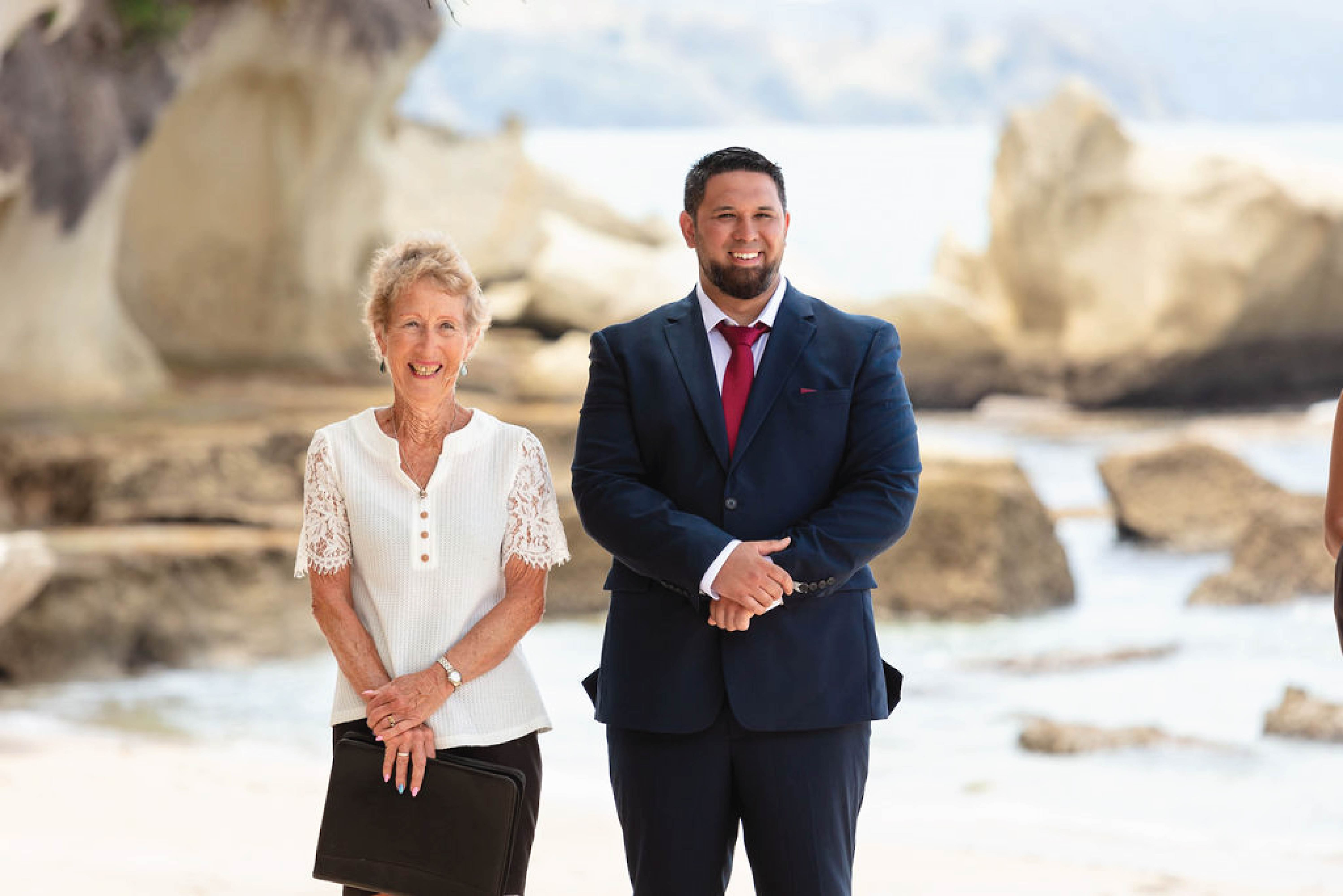 Beach Weddings Marriage Celebrant Lesley Morrison